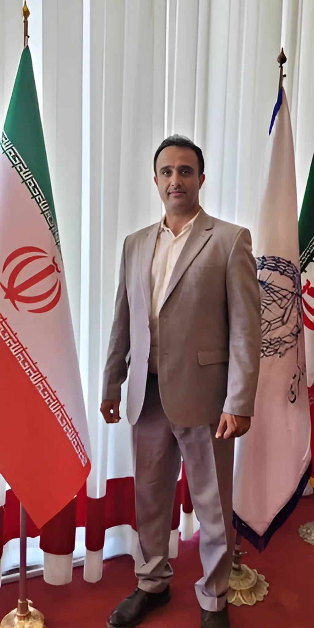 علیرضا موزونی وکیل پایه یک دادگستری